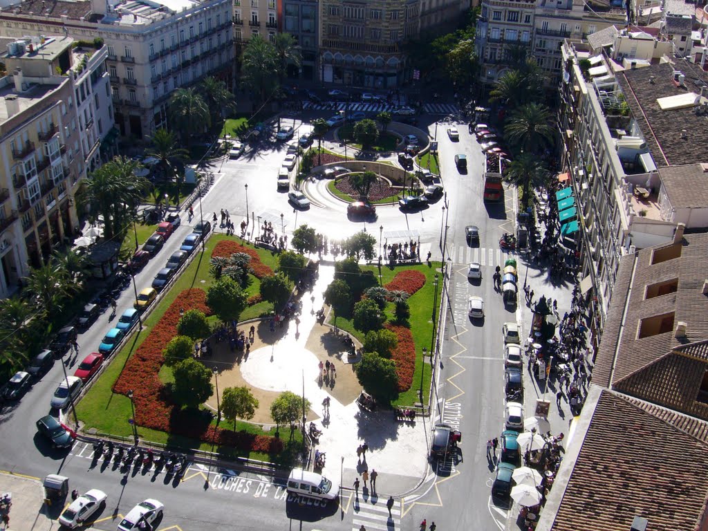 Plaza De La Reina, Valencia by hudinny