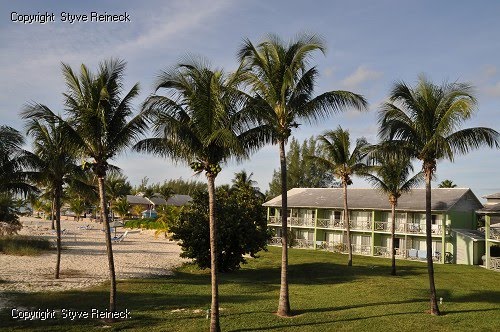 Hotel Viva Wyndham Fortuna Beach by Styve Reineck