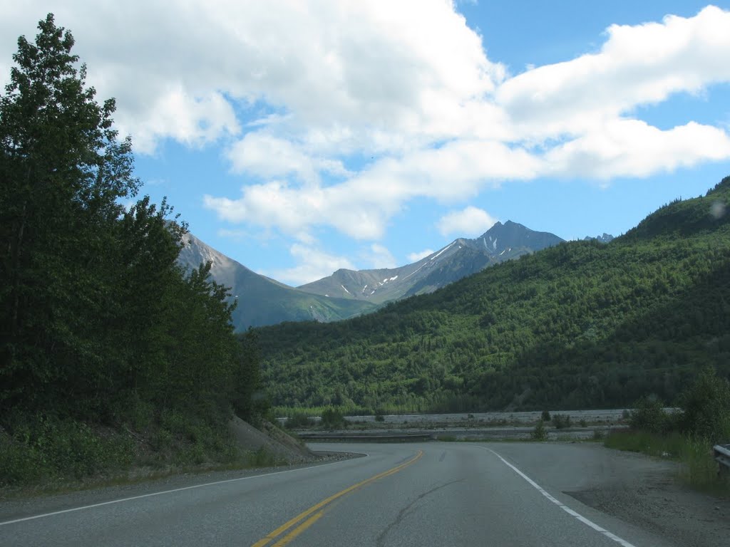 2010-07-05 - Glenn Hwy - looking East. by deanstucker