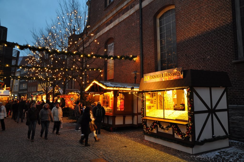 Christmas market 2010 by Icepick