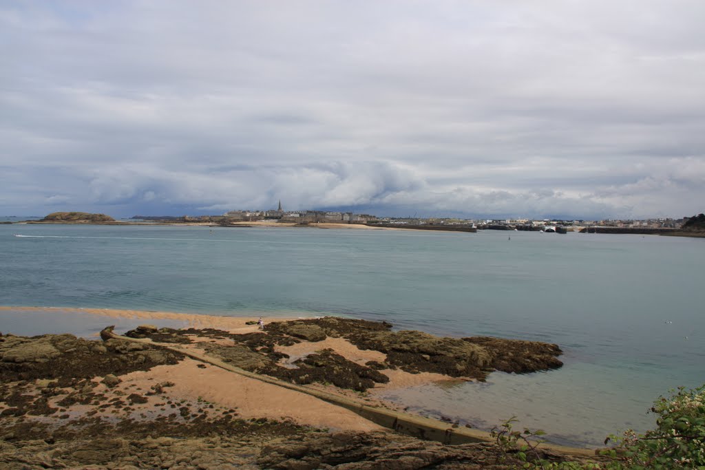 DINARD PANORAMICA DI SAN MALO by sauro oliva