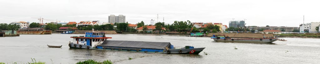 Sai Gòn River - Panorama by Thắng ARCH