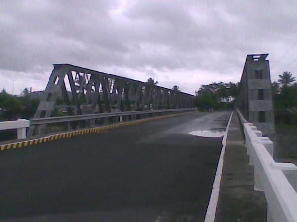 Tobgon Bridge Ligao City by benjieignacio