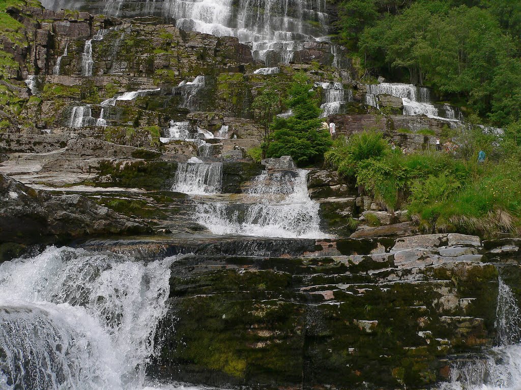 Tvindefossen by bikemp