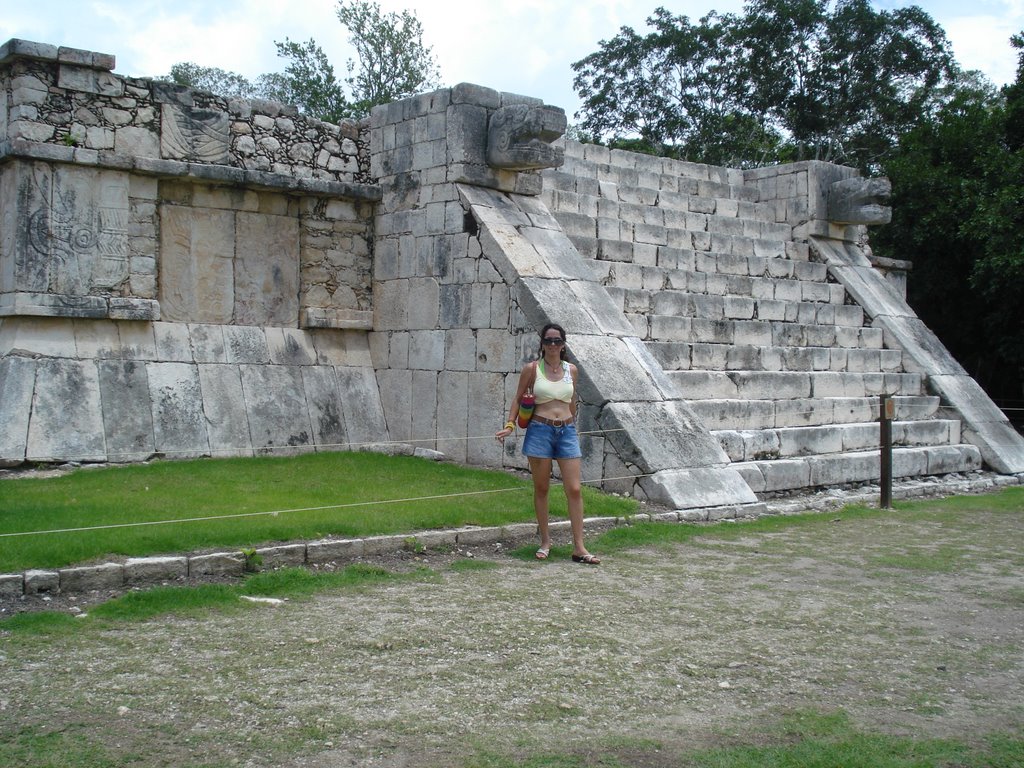 Chichen Itzá 3 by 100-100-100