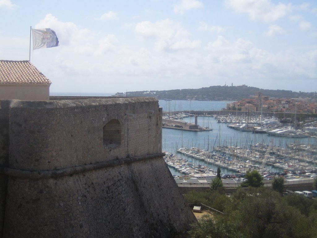 Fort Carre and Antibes by whaymans