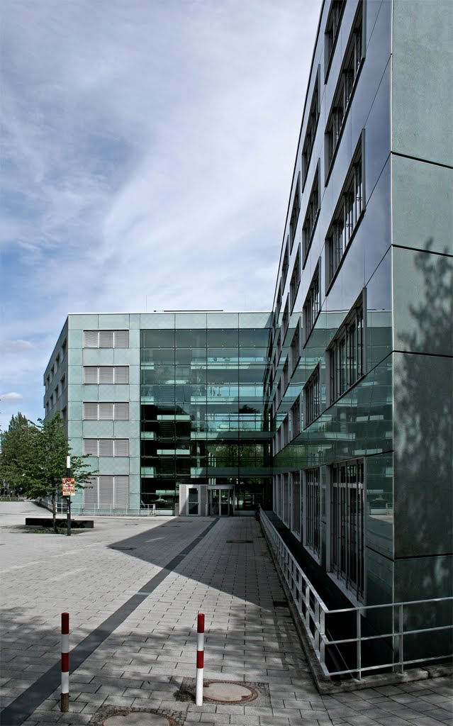 Hamburg - Zentrum für Marine und Atmosphärische Wissenschaften (ZMAW)/MRLV Architekten by sascha