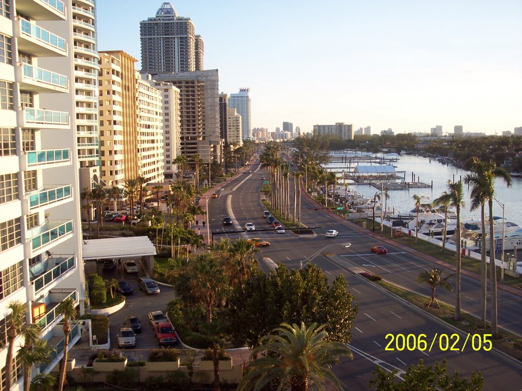 Miami Beach- Collins ave. desde seacost suites by Pablo0104