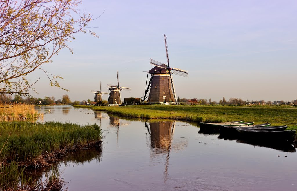 Three Mills in a row by Holland Foto Art