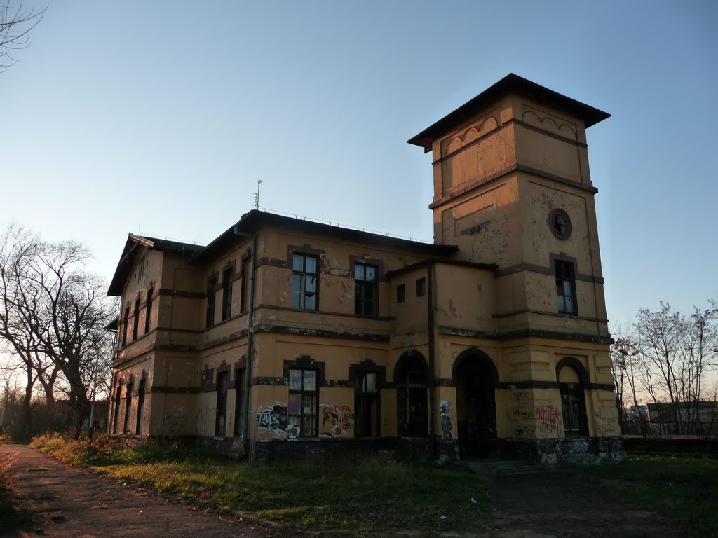 PKP DG Gołonóg (rail station in Dąbrowa Górnicza Gołonóg) [1] by Ari-chaan