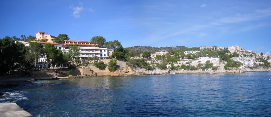 Cala Fornells-Mallorca by Luis T. de la Sierra