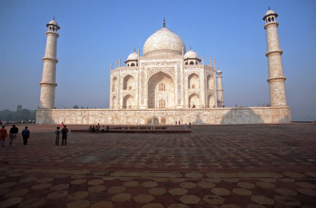 Taj Mahal at Sunrise by David Bevan