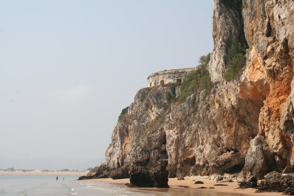 Fuerte San Carlos (Santoña) by chicaplatino