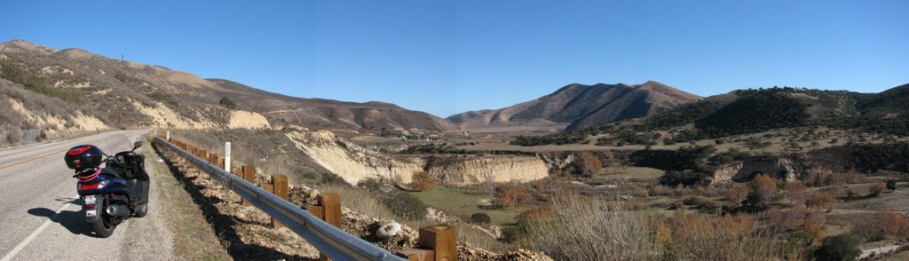 Arroyo Seco Rd, Greenfield, Monterey CA by jim “jimboy” boy