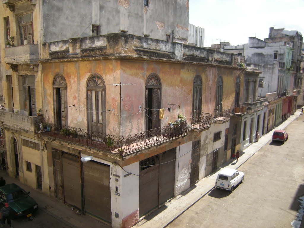 Calle Virtudes entre calle Manrique, la habana by MrPaolote