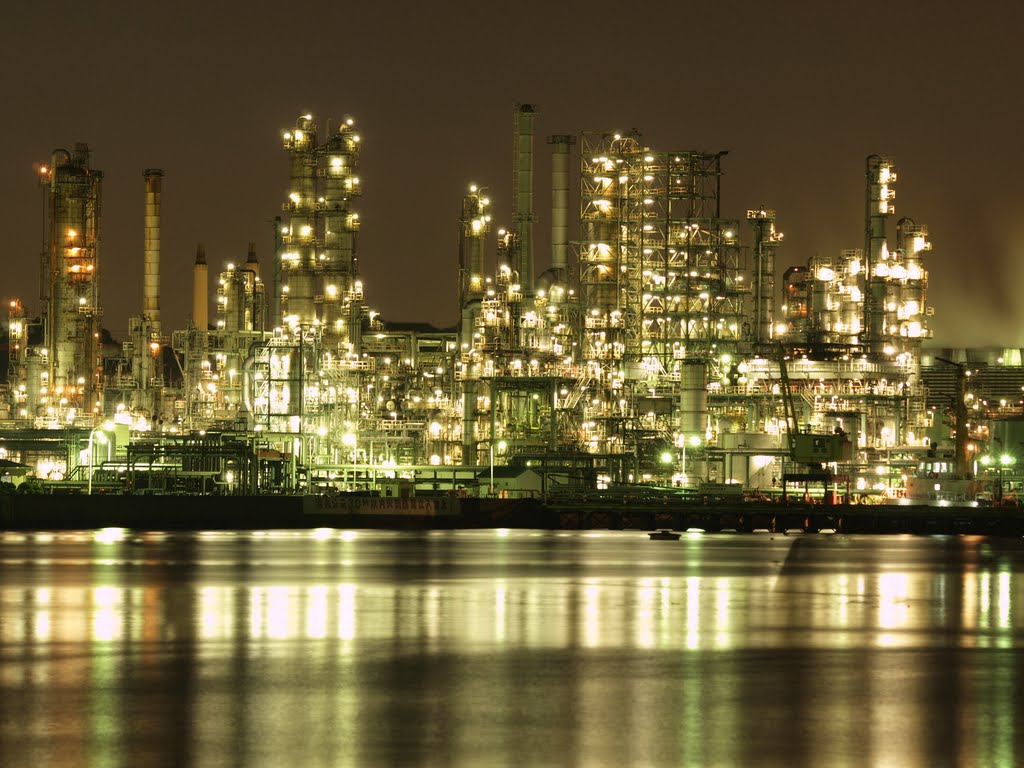 Negishi oil refinery by Kaz Ish