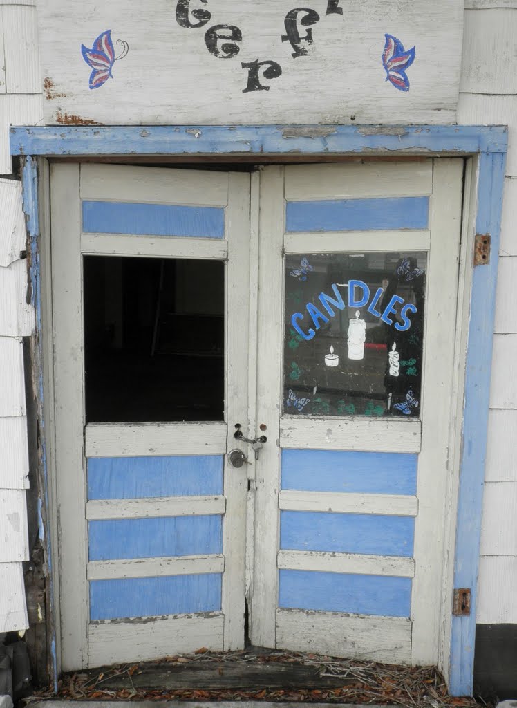 Shop doorway by RussellDavis