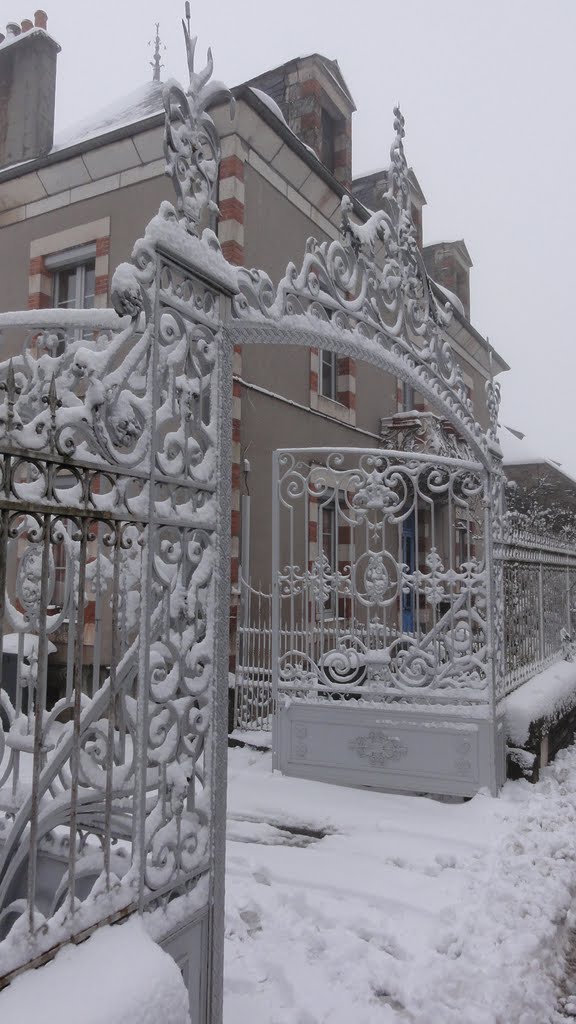 Sainte Féréole quand la neige fait de la dentelle by Marc Lacelle