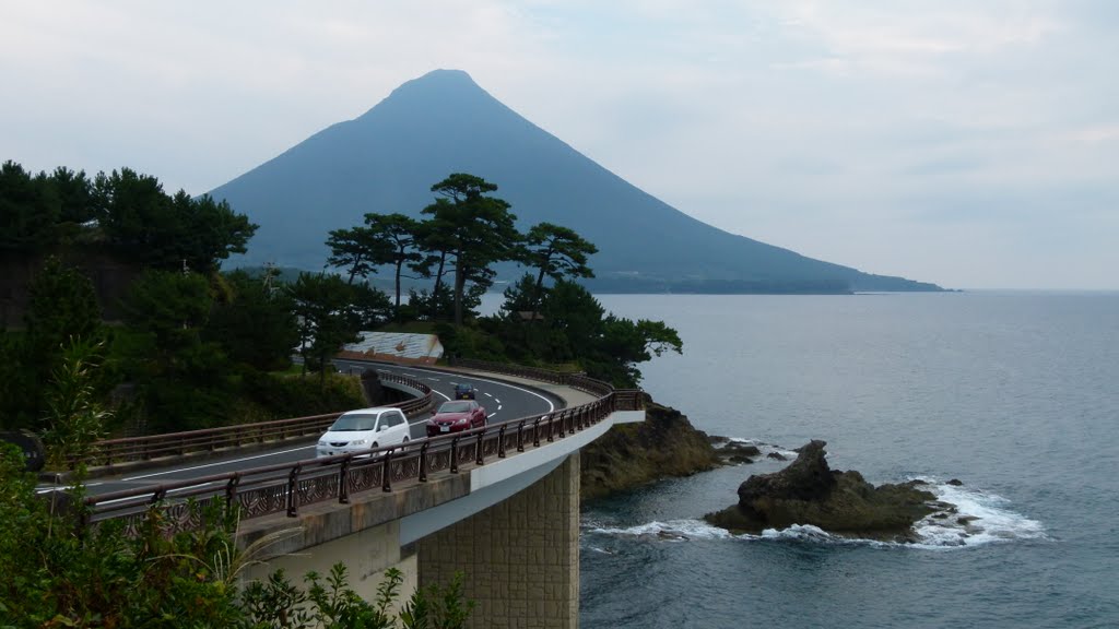 Mount Kaimon in background, coastal road by TerryHD2