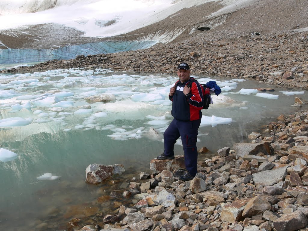 Mt. Edith Cavell Jasper N.P. by Er ist da