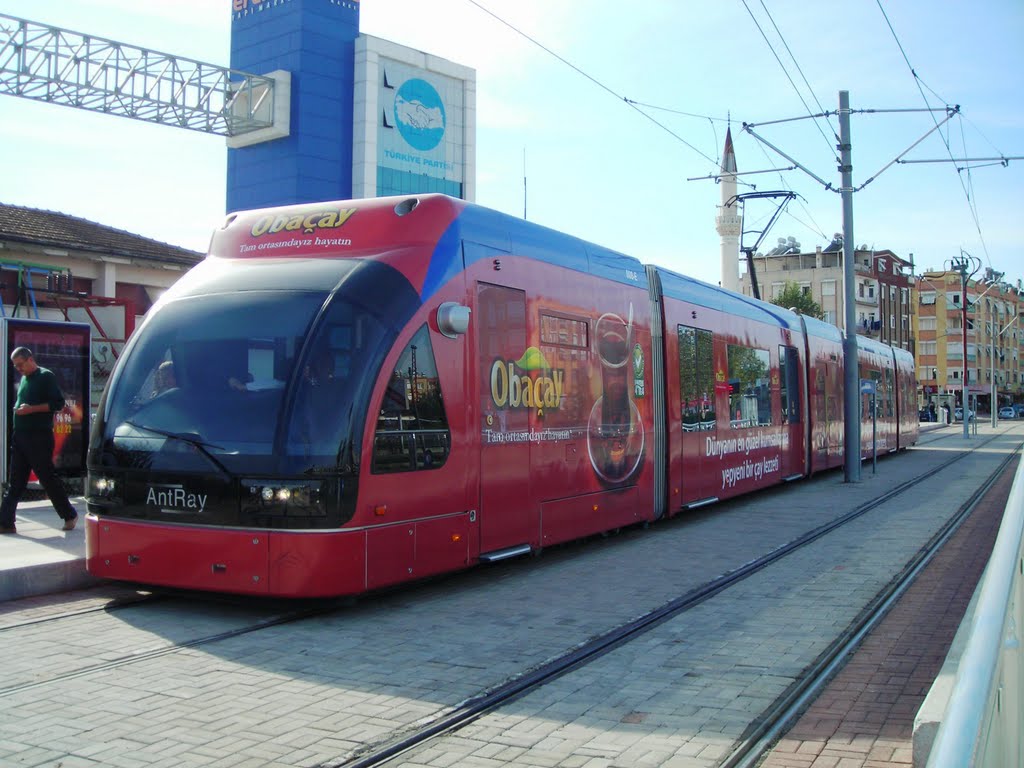 Neue Straßenbahn by Klaus Roth