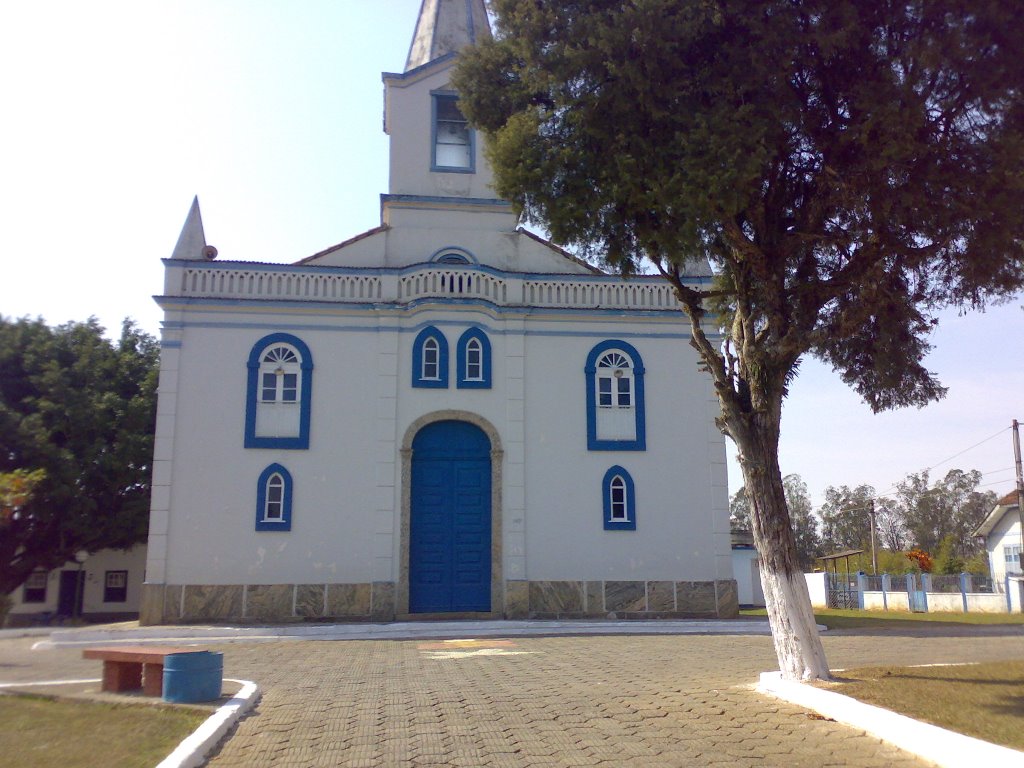 Igreja de Dorandia by José Baía