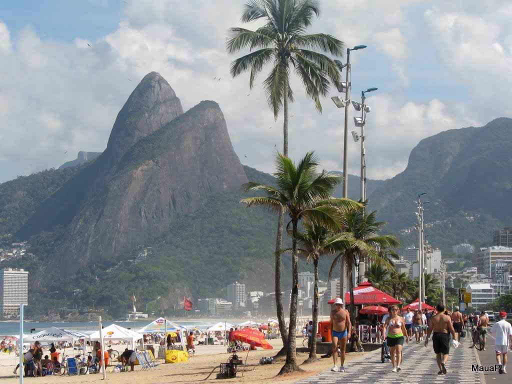 Ipanema by mauap