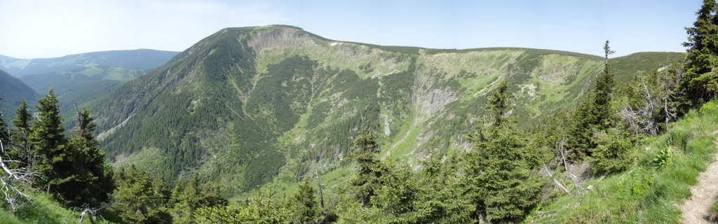 Karkonosze 201006111018 by PABLOS.PL