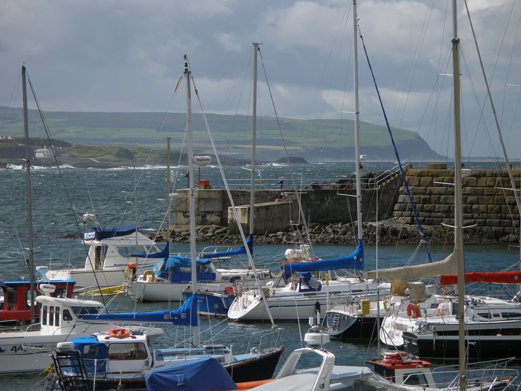 Portrush harbour by Jhonmc