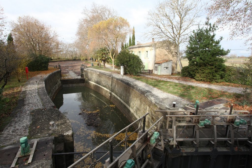 Canal du Midi by www.binnenvaartinbee…