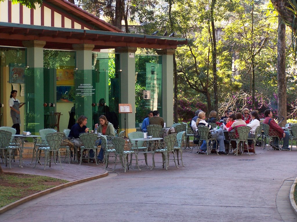 Café by José Farina