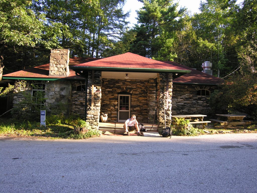 Old Stone Restaurant on the way up by SCBerry