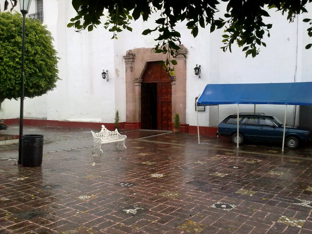 Iglesia de Tonatico entrada lateral by Rafa_Mares_Vazquez