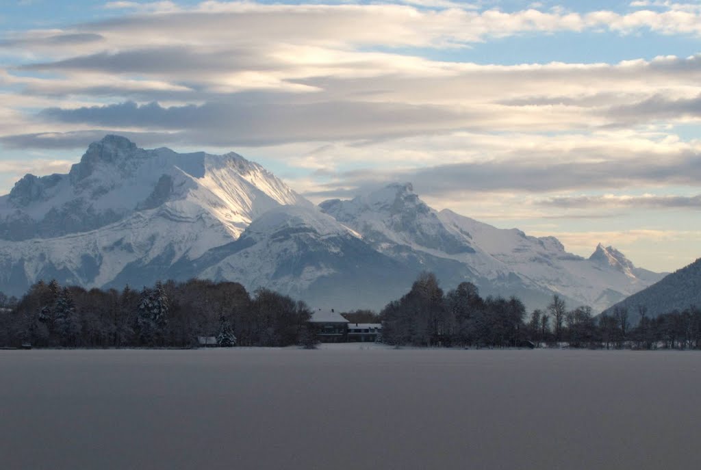 Vue imprenable sur l'Obiou et le Château. by @ndré