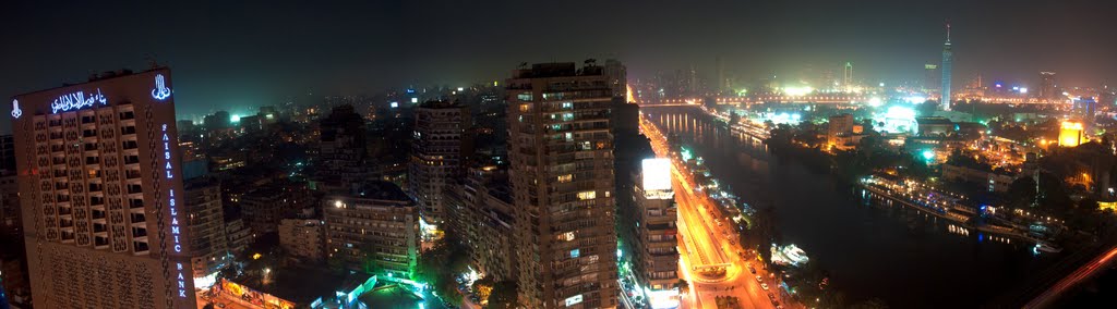 Downtown Cairo by Sascha Haeberling