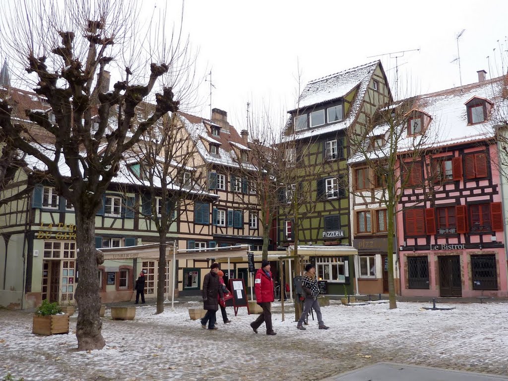 La place du marché Gayot by Christian Hoffmann