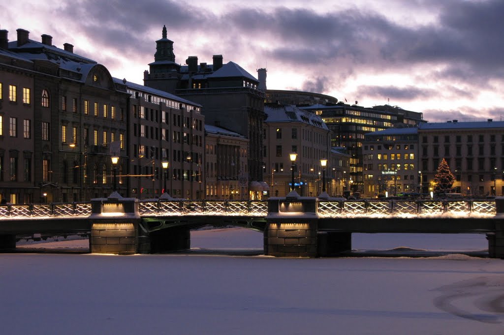 Tyska Bron, Södra Hamngatan, Göteborg 2010 by biketommy999