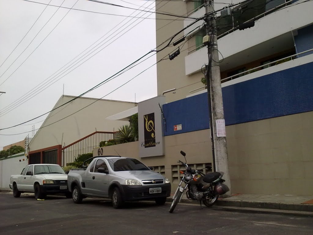 Estacionamento do Edificio Residencial Casa Blanca by RezendeJR AD