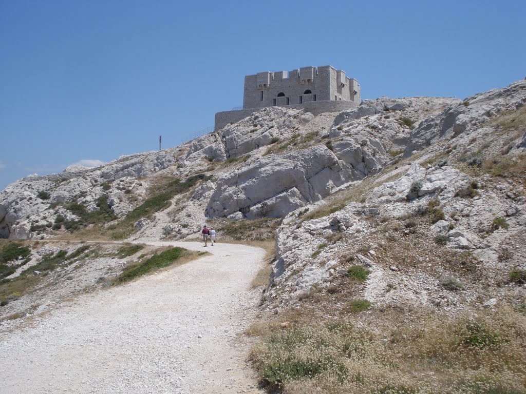 Fortifications - Île du Frioul by Sergio Collucci