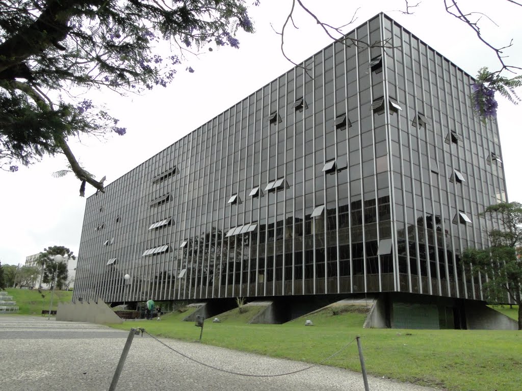 Edifício Affonso Alves de Camargo no Centro Cívico de Curitiba, PR. by Ricardo Mercadante