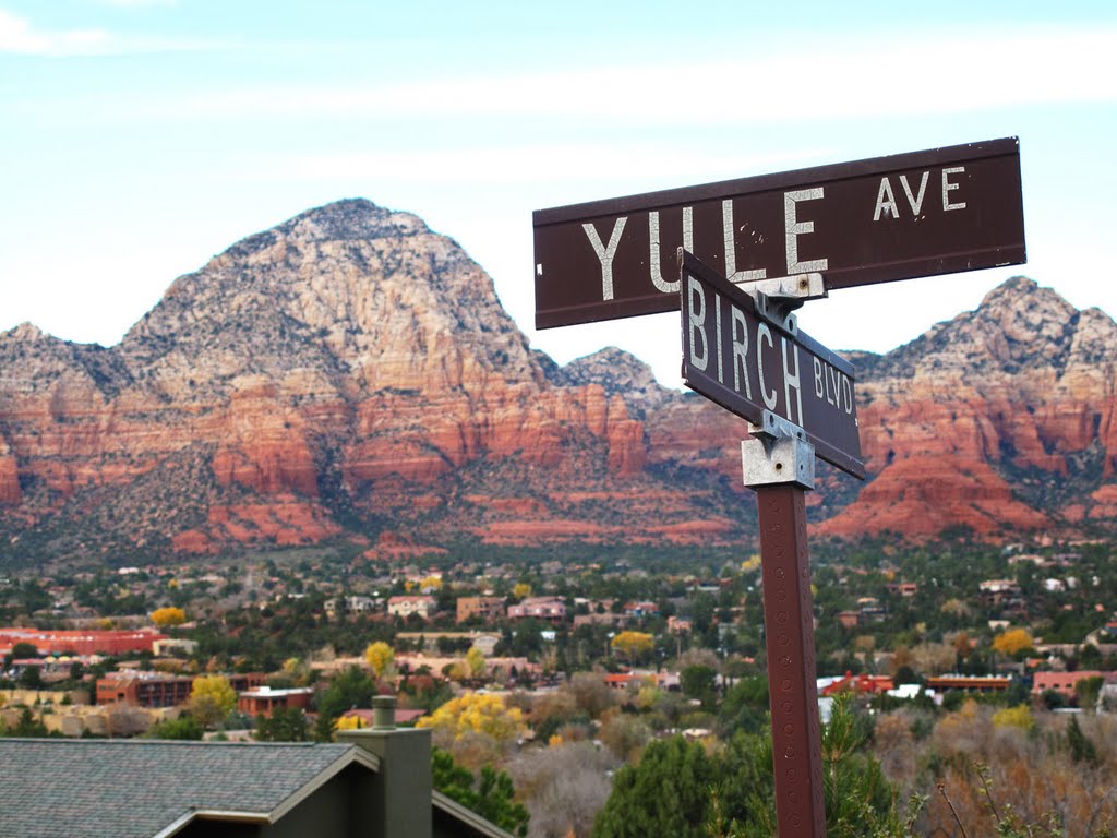 Yule Ave, Birch Blvd, Capital Butte by David E. Smeeth