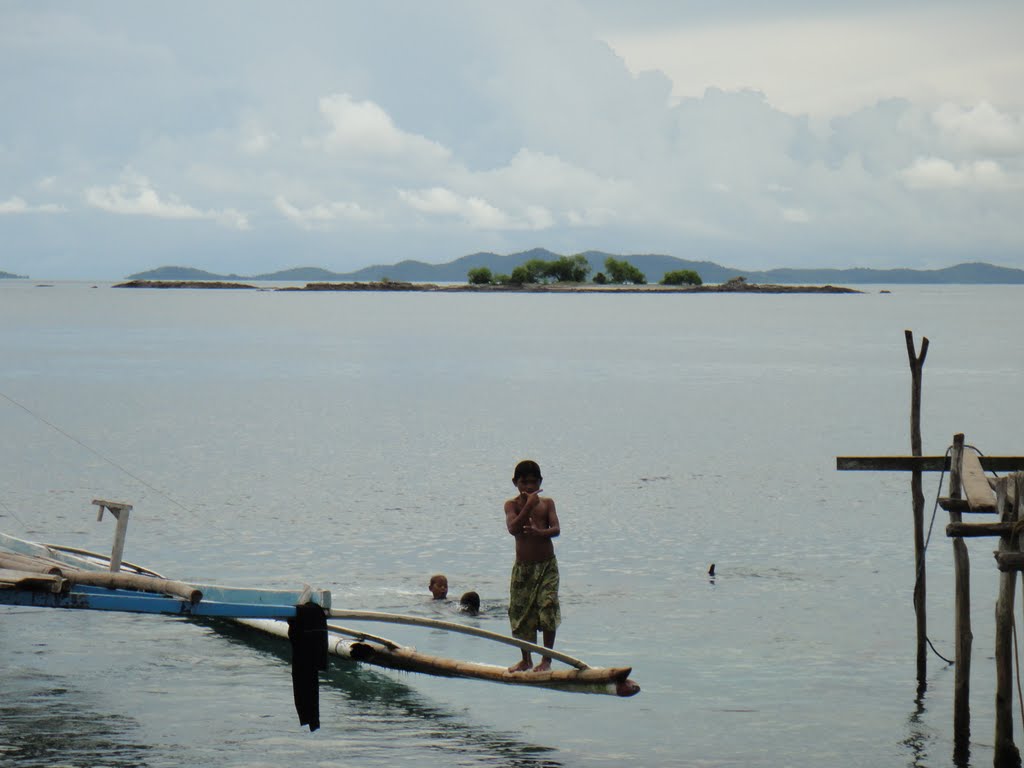 Bussu Islet of Tumbagaan by kirby.zulqarnain