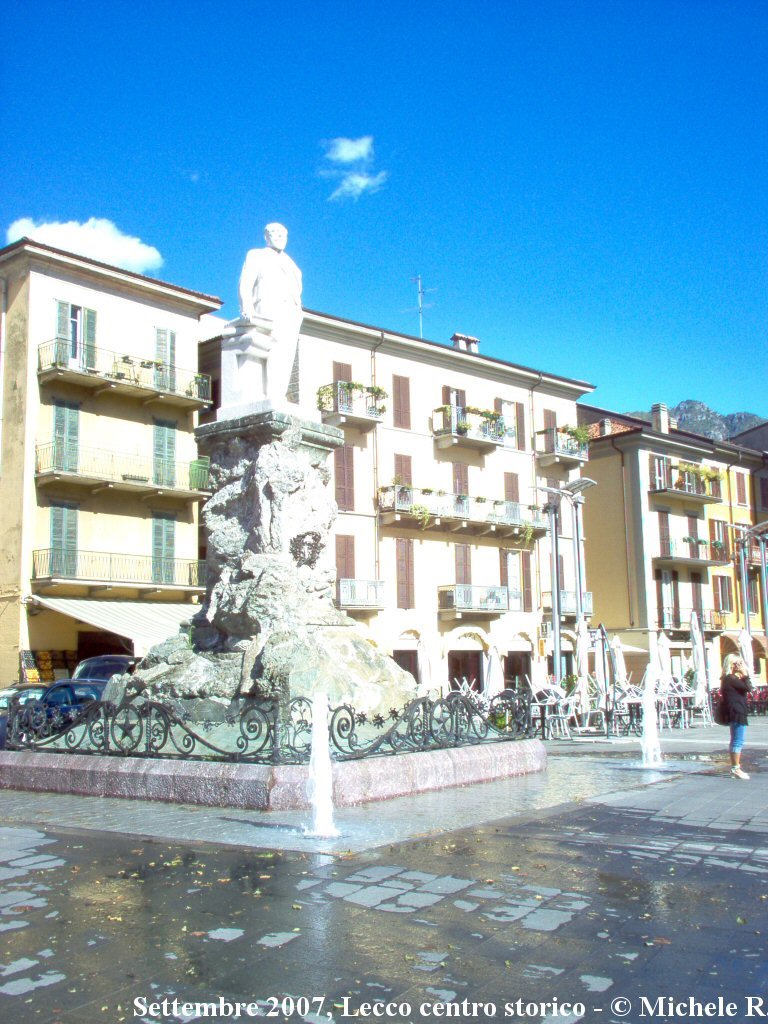 Lecco, centro storico by Mike79