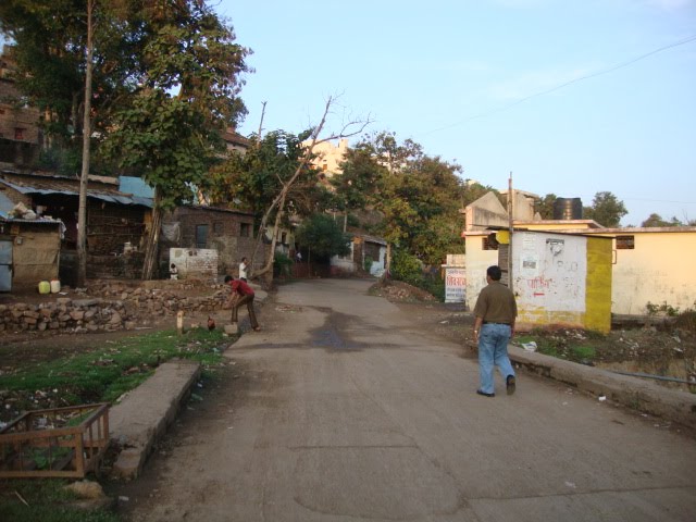 Road leading to Bus Stand 8331 by dhanasekarangm