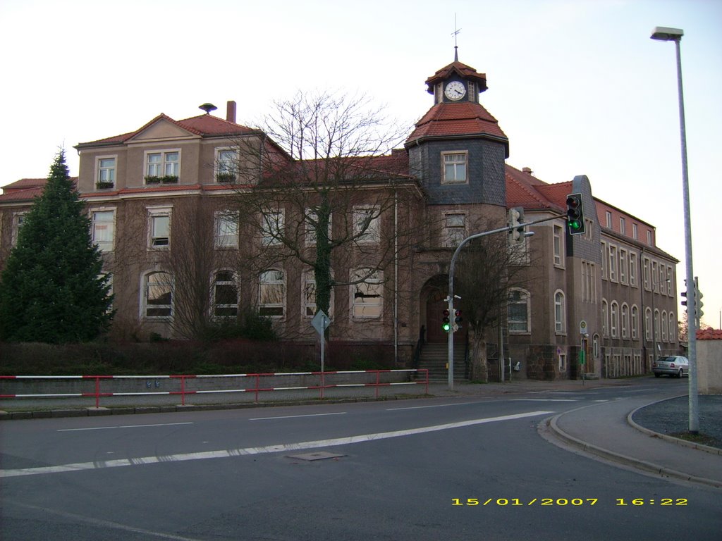 Kurfürst Moritz Schule, Boxdorf by HenriD