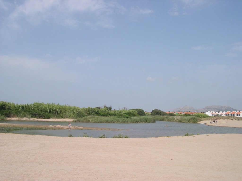 Pals beach near campsite Playa Brava by karel(tje)