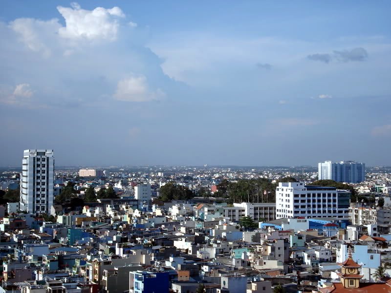 View from Mieu Noi apartment building (in 2007) by Vũ Hà Duy