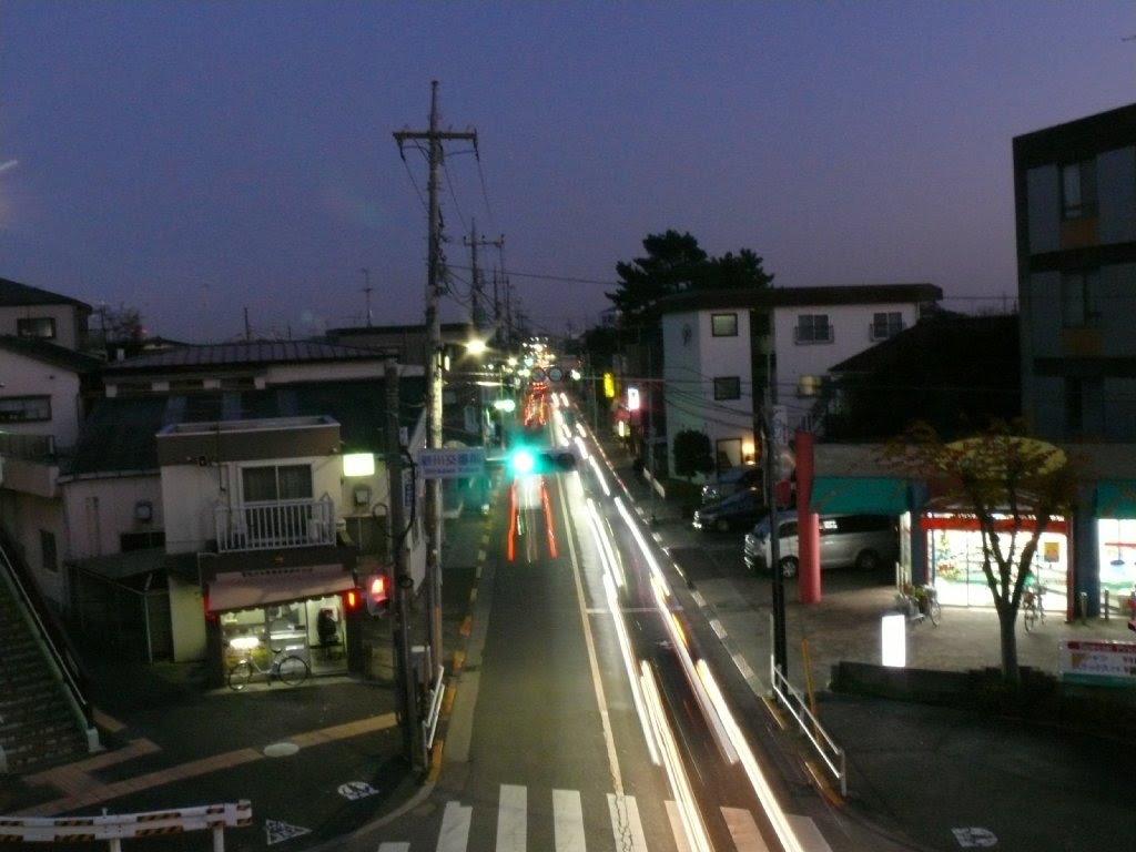 東八道路（新川交番前六叉路） by mthr110