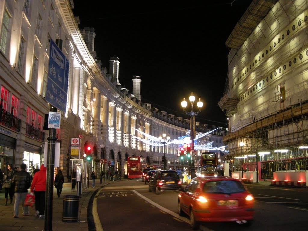 Picadilly - Londres - Inglaterra by cmtevieira