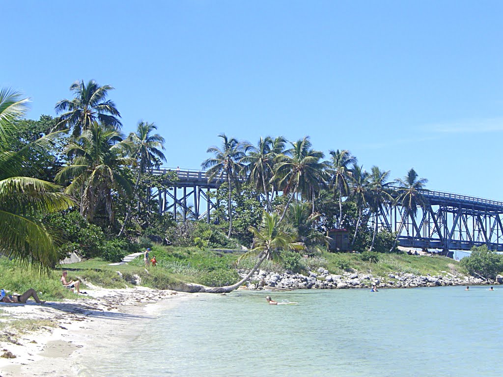 Calusa Beach - Bahia Honda State Park by sc81